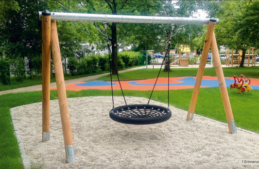 Korbschaukel mit Stahlrohrquerbalken