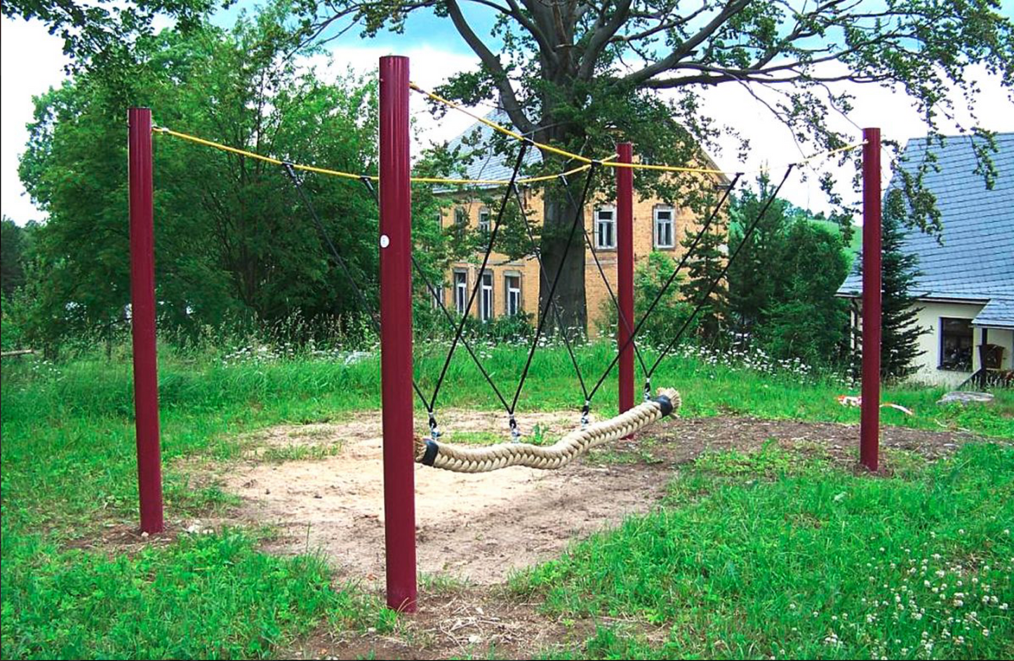 Raupenschwinger, Stahlrohr verzinkt und lackiert